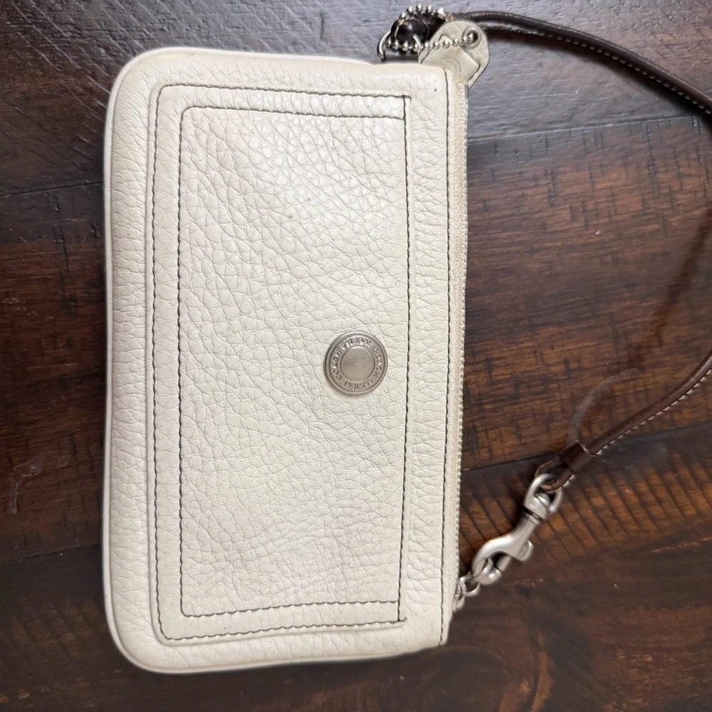 Vintage White Pebble Leather Coach Wristlet Handbag